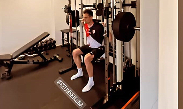 Szumski boş durmuyor