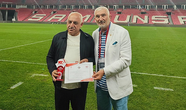 TÜRFAD'dan 'milli maç'a özel 'vefa' plaketleri