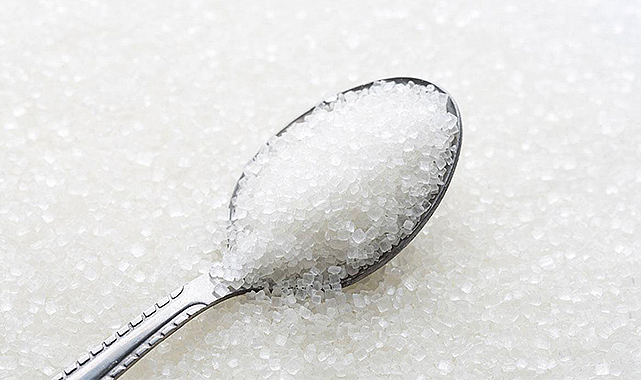 Uzmanlar uyardı: Bu iki besin kolon kanserini tetikliyor