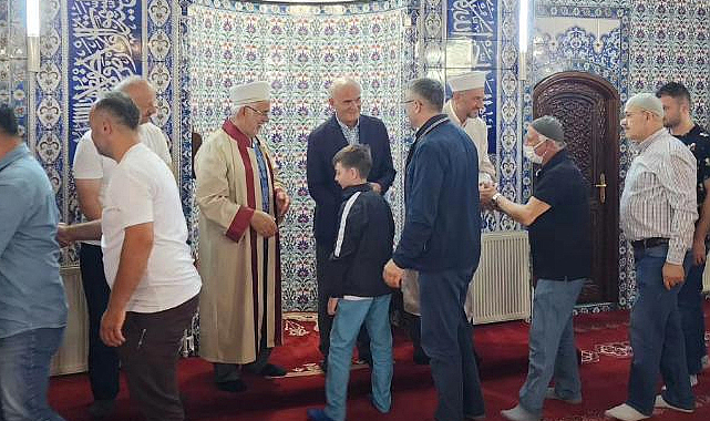 Yusuf Ziya Yılmaz Samsun'da Kurban Bayramı namazını Gürbüz Camisinde kıldı