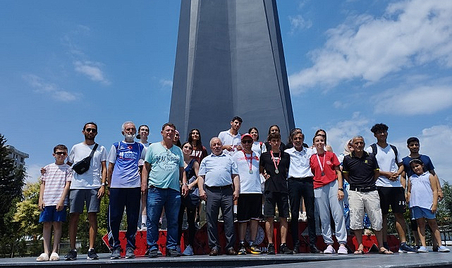 15 Temmuz için koştular