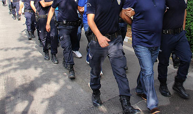 8 ilde operasyon!  Suç örgütü baskınında 51 zanlı yakalandı