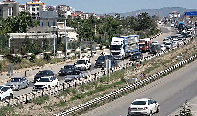 800 bin araç geçiş yaptı