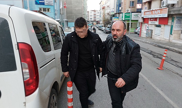 Annesini öldüren kardeşinden şikayetçi olmadı