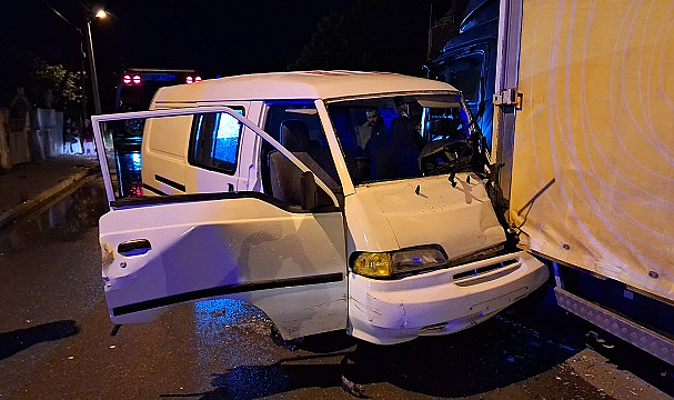 Bafra’da alkollü sürücü kaza yaptı!  