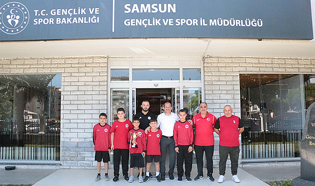 Başarılı güreşçilerden GSİM’e ziyaret