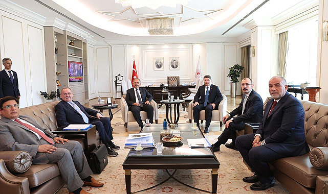 Canik Belediye Başkanı Sandıkçı, Bakanlar Özhaseki ve Tunç'u ziyaret etti