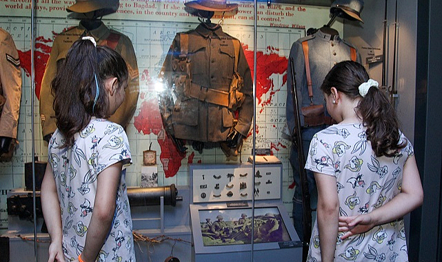 Canik'te Çanakkale Müze Tırı büyük ilgi gördü