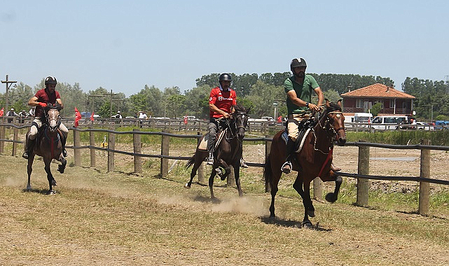 Çarşamba'da Geleneksel Rahvan At Yarışları coşkusu
