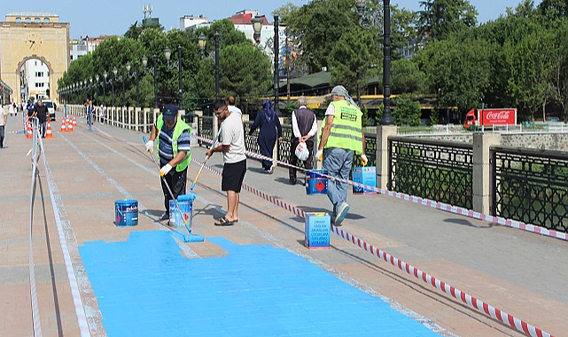 Çarşamba'da Tarihi Köprü’ye ‘mavi yol’