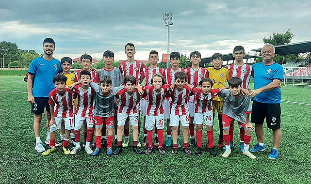 Kadıköyspor kupaya yürüyor