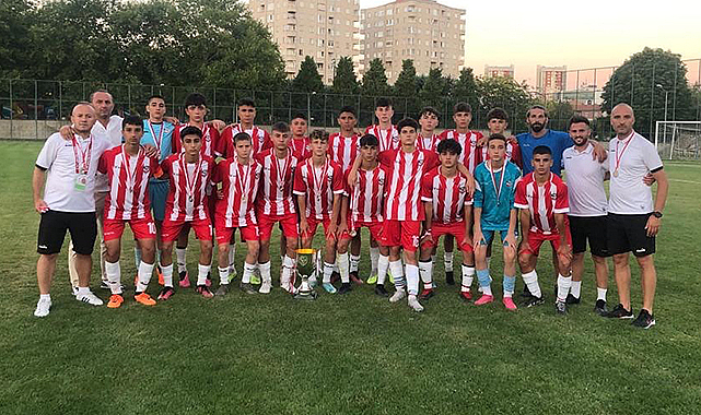 Kadıköyspor Türkiye ikincisi