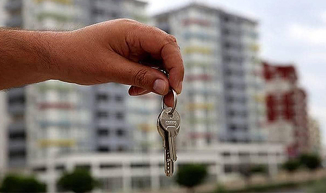 Kiracısı çıkmayınca dükkanın duvarını yıkan mal sahibine çifte ceza