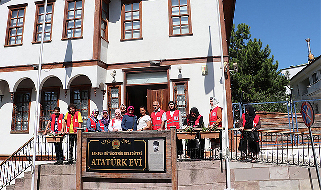 Kızılay gönüllülerinden Havza'ya kültürel gezi