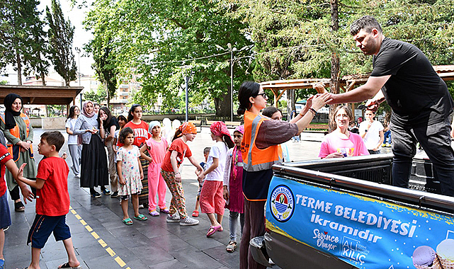 Kur’an kursu öğrencilerine dondurma ikramı