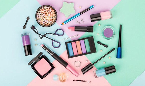 Maskeler çıktı, kozmetik ithalatı patladı