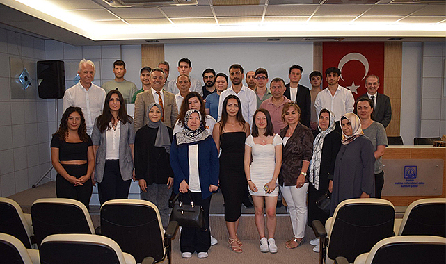 MMO’dan dereceye giren öğrencilere kutlama