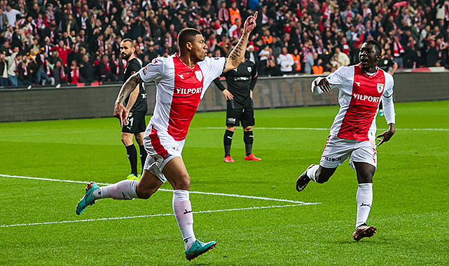 Moryke Fofana ve Douglas Tanque'yi Göztepe istiyor