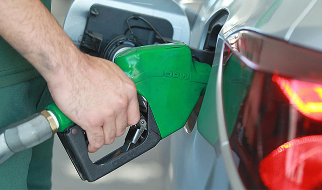 Motorine bu gece zam bekleniyor!