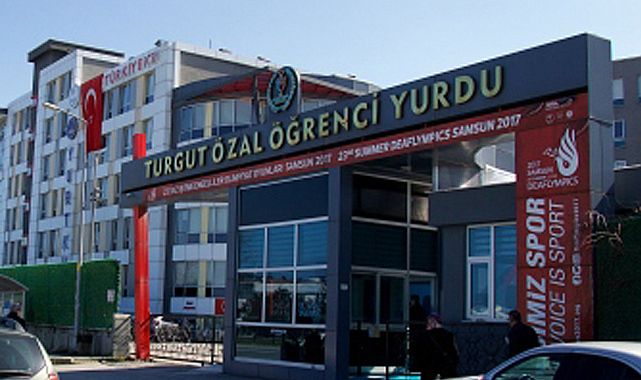 OMÜ'de kız öğrenciler isyanda, "Kız yurdu erkek yurdu oldu"