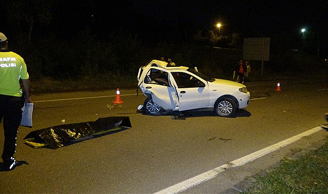 Samsun'da seyir halindeki otomobil önündeki araca çarptı: 3 ölü, 2 yaralı