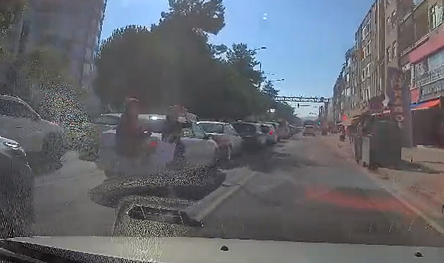 Samsun'da yaya geçidini kullanmayan anne ve kızı ölümden döndü