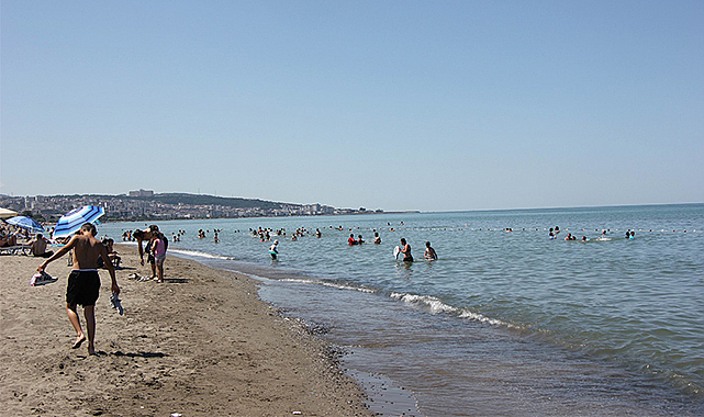 Deniz suyu sıcaklığı Samsun'da 5 derece arttı