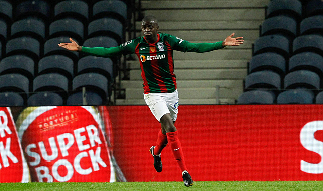 Samsunspor sağ bekini Portekiz'de buldu