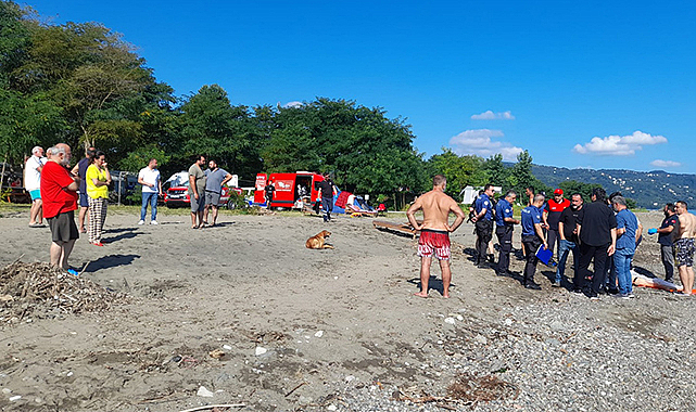 Serinlemek için girdiği denizde boğuldu