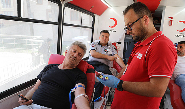 ‘Verdiğimiz kanla belki bir canı kurtaracağız’