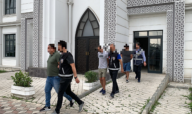 329 bin TL ve 2 kilo altın çalmışlar!