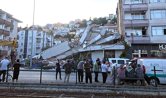 5 katlı apartmanda kalıcı hasar oluşmadı