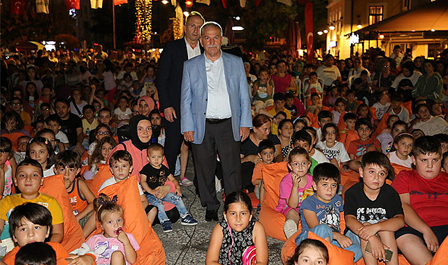 Açık havada sinema günleri yarın başlıyor