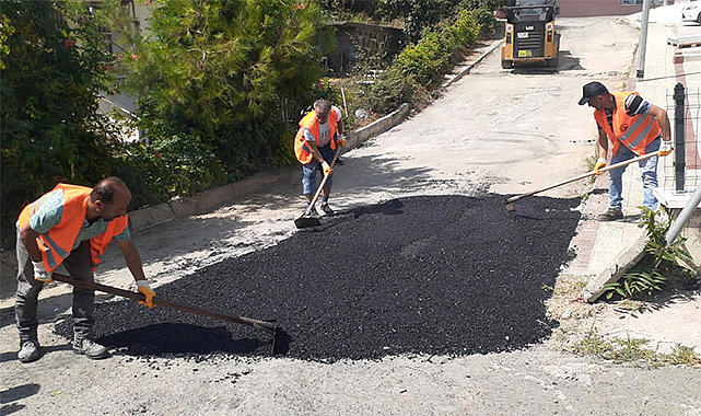 Atakum Belediyesi yol çalışmalarında hız kesmiyor