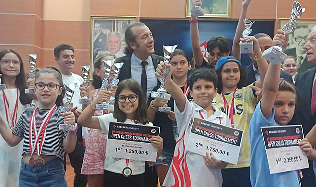 Atakum Belediyespor Satranç Takımı’ndan büyük başarı