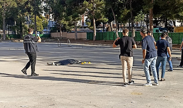 Samsun'un Bafra ilçesinde 15 yaşındaki çocuk okul bahçesinde ölü bulundu