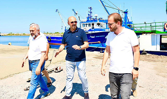 Başkan Kılıç balıkçı barınağındaki çalışmaları inceledi