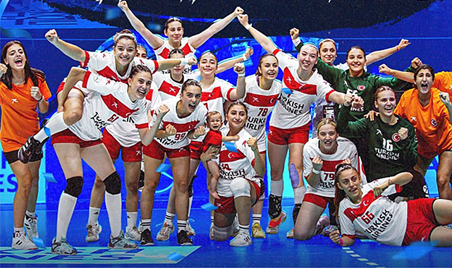 Ceren’in forma giydiği U17 Milli Takımı Avrupa ikincisi