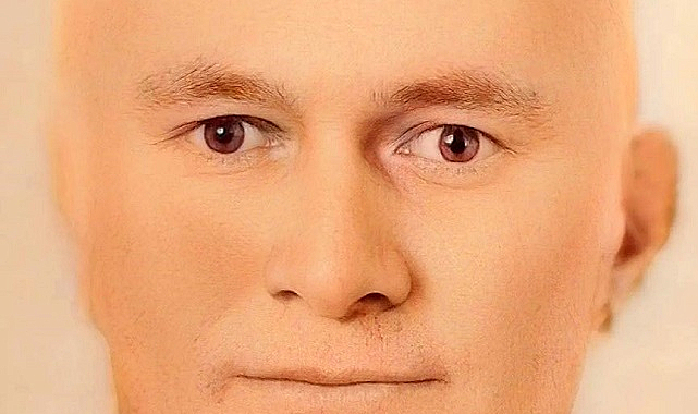 Evde yüzüstü ölü olarak bulundu