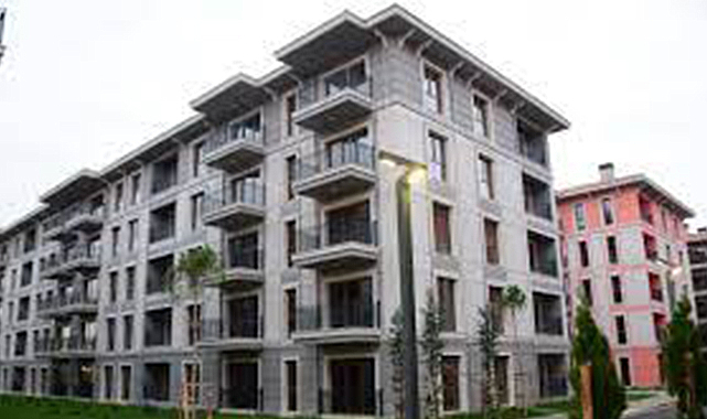 Gayrimenkulcüler uygun faizli kredi için bankalarla masada