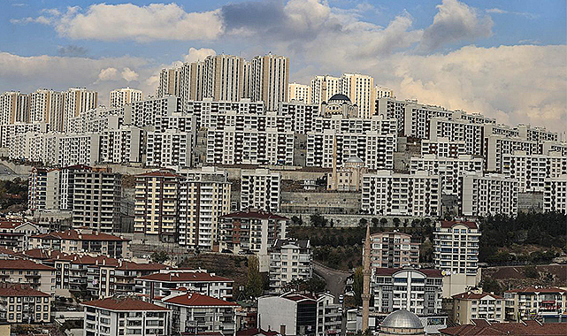 ‘İstanbul’da iki emekli maaşı bir daire kirasına yetmiyor’