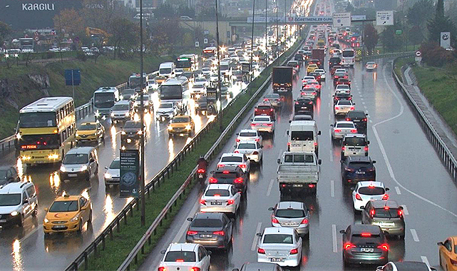 İstanbul trafiği için 'Park Et, Devam Et' projesi