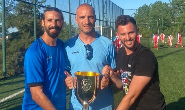 Kadıköyspor’da antrenör Volkan Yavuz veda etti