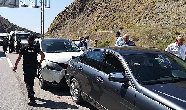 Kılıçdaroğlu'nun konvoyunda kaza: İki kişi yaralandı