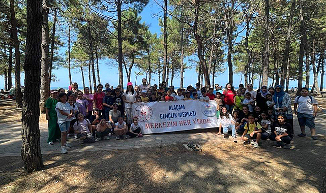 Kur'an kurslarına katılanlar için veda pikniği