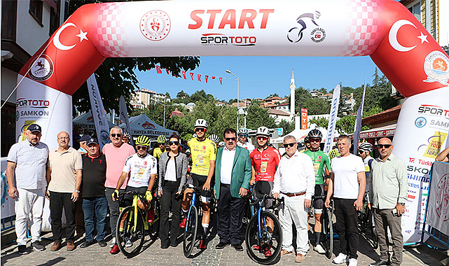 Kurtuluş Yolu Bisiklet Turu’nda heyecan sürüyor