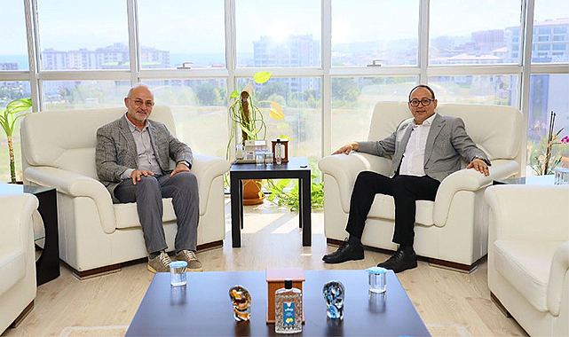 MHP Samsun Milletvekili Topsakal, OMÜ Rektörü Prof. Dr. Ünal'ı ziyaret etti