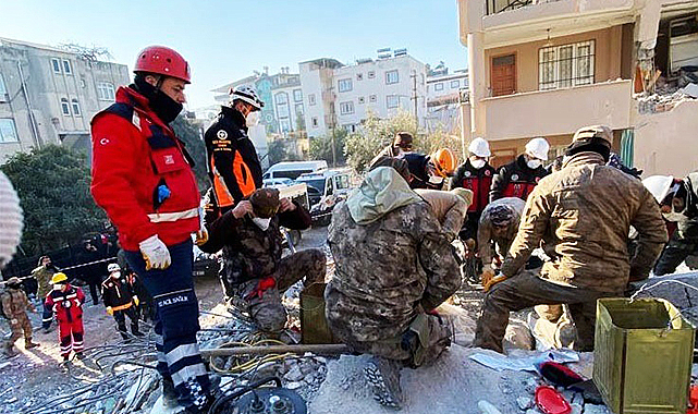 Samsun UMKE sel, deprem, heyelan, çığ demeden yardıma koşuyor
