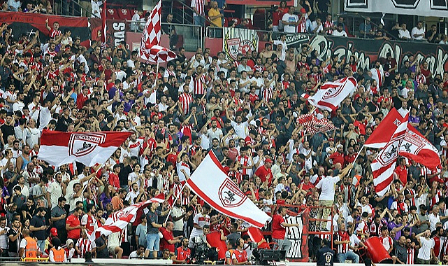 Samsunspor Fenerbahçe maçı kapalı gişe oynandı