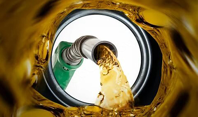 Sürücülere müjdeli haber! Benzine indirim geliyor: Yarından itibaren...